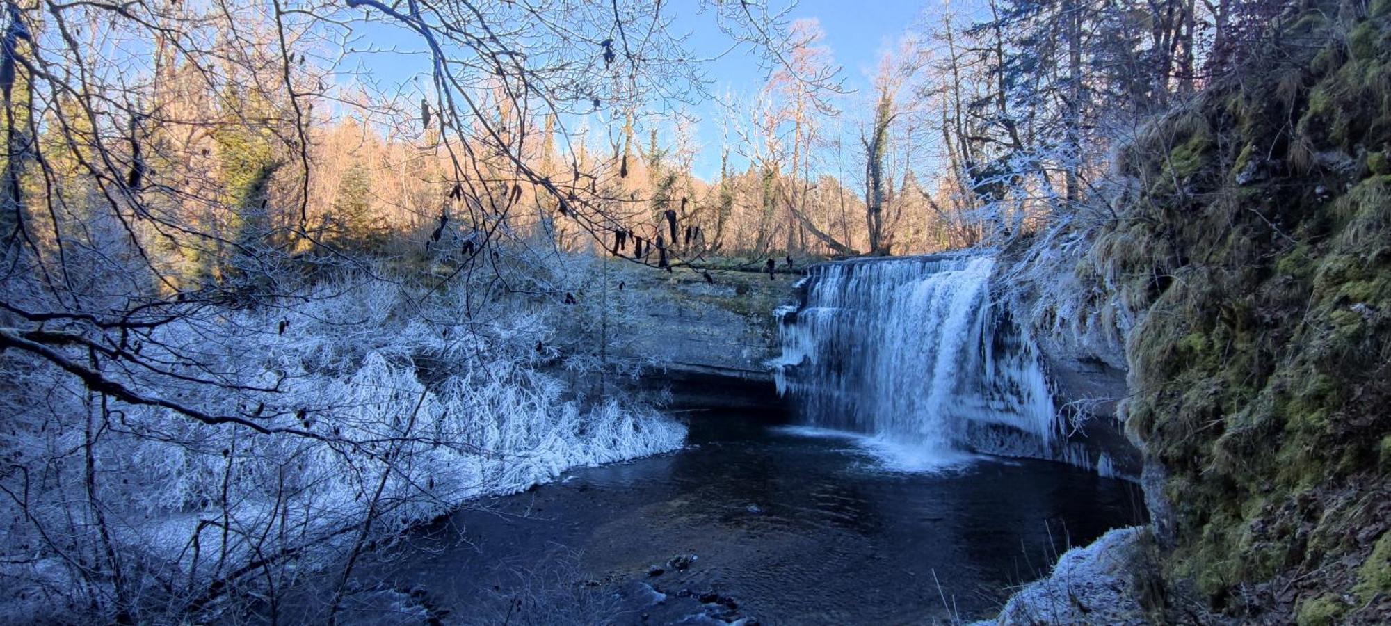 Grimont Gite Au Calme Grand Terrain Circuit Cascades Du Herisson Saugeot Bagian luar foto